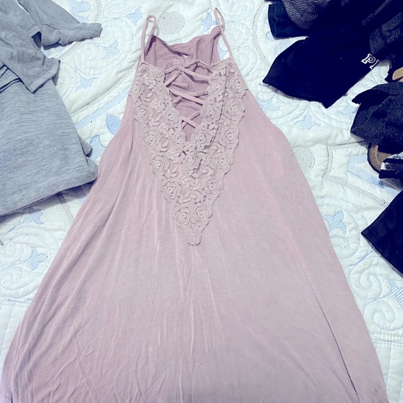 American Eagle Outfitters Tops - Soft & sexy top